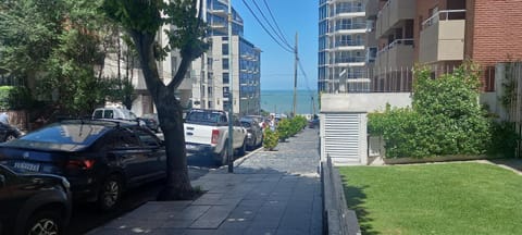 Neighbourhood, Sea view, Street view, Location