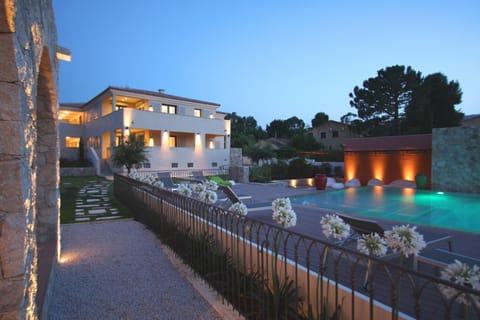 Facade/entrance, Garden, Swimming pool