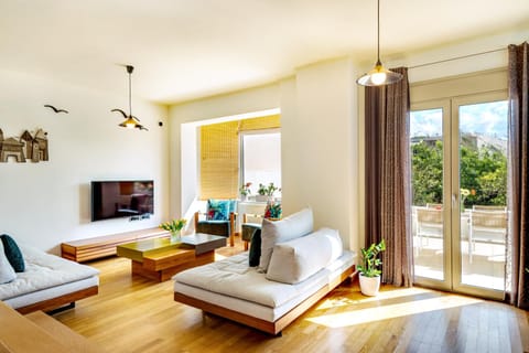 Communal lounge/ TV room, Living room, Seating area