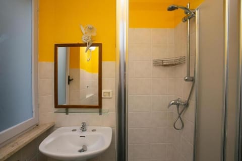 M084 - Marcelli, trilocale con giardino a 100 m. dal mare al Residence MareVerde Apartment in Marcelli