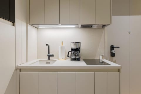 Coffee/tea facilities, Kitchen or kitchenette, minibar