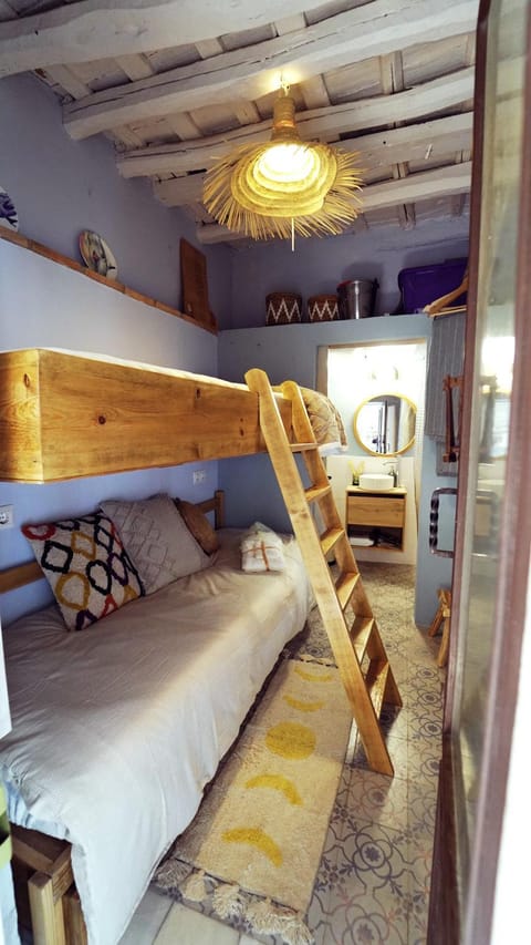 Bed, Bedroom, bunk bed