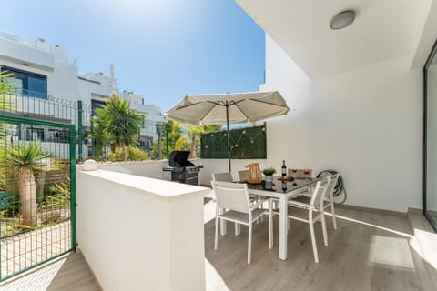 BBQ facilities, Balcony/Terrace, Dining area
