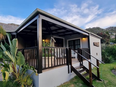 Homely Seastay Bed and Breakfast in Cape Town