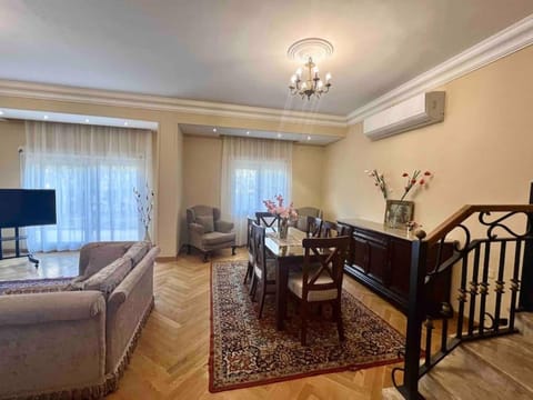 Dining area, Dinner
