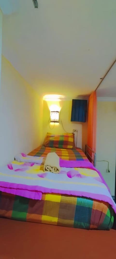 Communal lounge/ TV room, Bed, TV and multimedia, Photo of the whole room, Evening entertainment, Bedroom