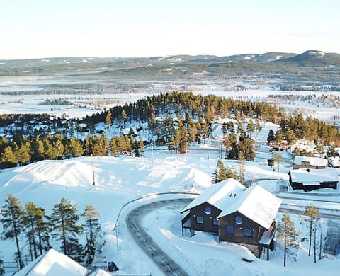 Property building, Skiing, View (from property/room)
