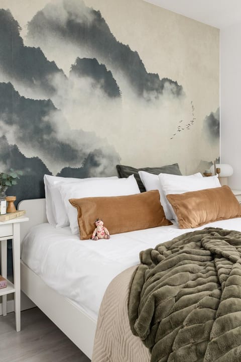 Bed, Photo of the whole room, Bedroom