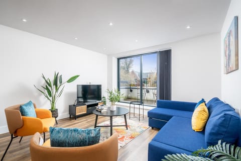 Communal lounge/ TV room, TV and multimedia, Living room, Seating area