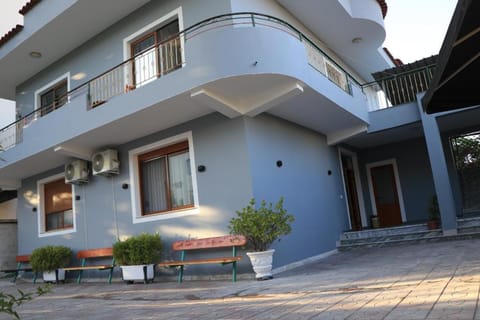Property building, Balcony/Terrace
