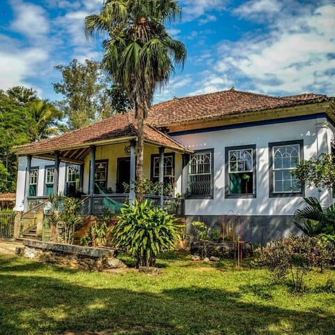 Property building, Spring, Day, Natural landscape, Garden, Garden view