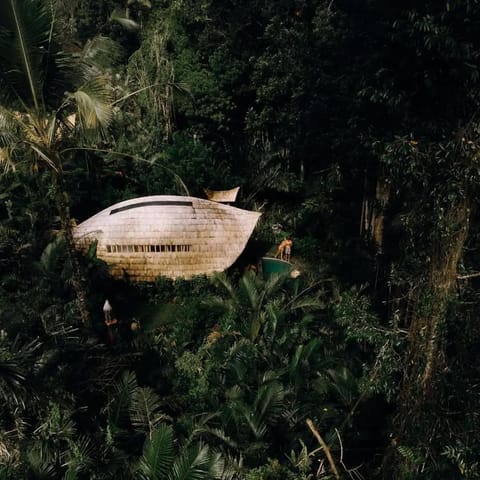 Bamboo House - Ecobreeze Villa in Selat