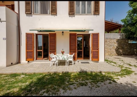 Property building, Dining area, Hiking