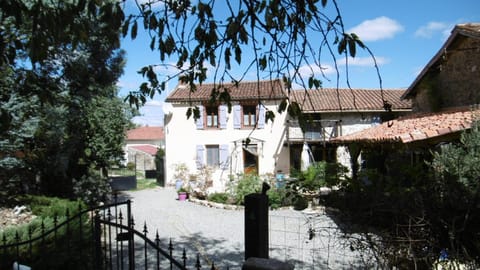 Property building, Garden, On site, Area and facilities
