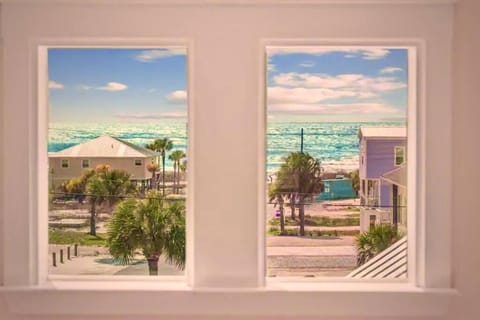 Beach Cabana House in Mexico Beach