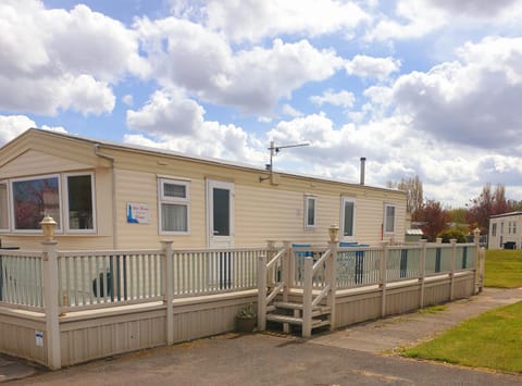 Property building, Balcony/Terrace