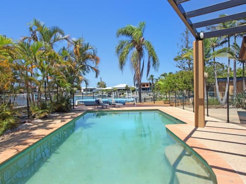 River view, Swimming pool
