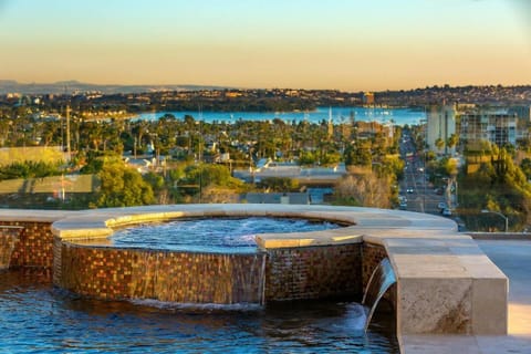 Ocean View Serenity with Theater and Heated Pool House in Pacific Beach