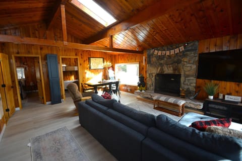 Bear Paw- Lake Area Winter Special Ends 51526 House in Bass Lake