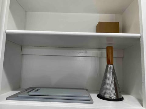 Entire Modern House with King bed & 65inTV House in Carmichael