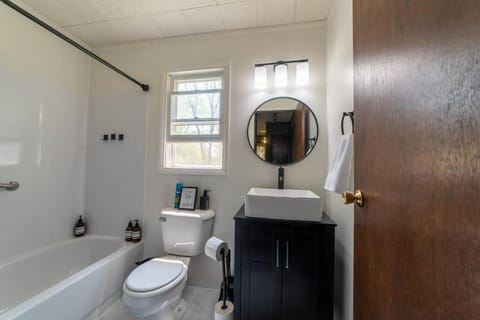 Mud Creek Cottage House in Michigan