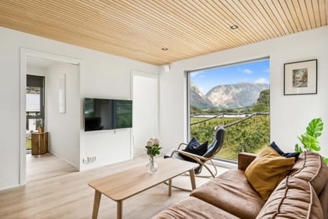 Natural landscape, TV and multimedia, Seating area, Mountain view