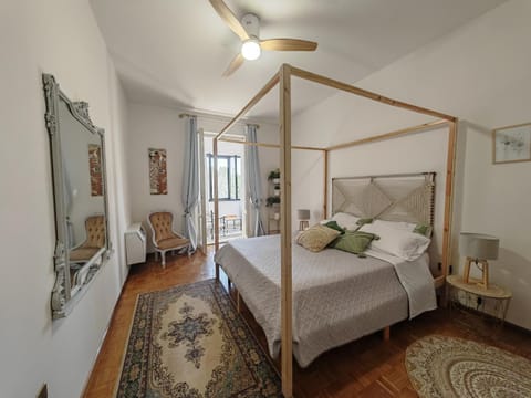 Bed, Balcony/Terrace, Photo of the whole room, Bedroom