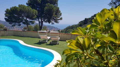 Garden, City view, Garden view, Pool view, Sea view, Swimming pool