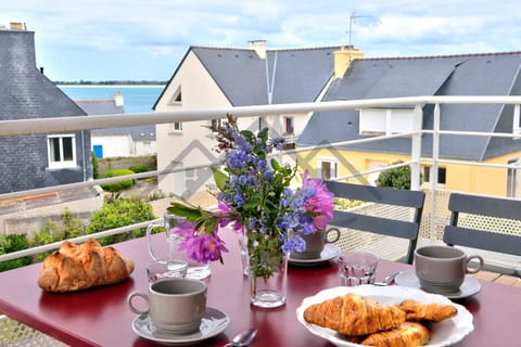 Patio, View (from property/room), Balcony/Terrace, Dining area, Sea view