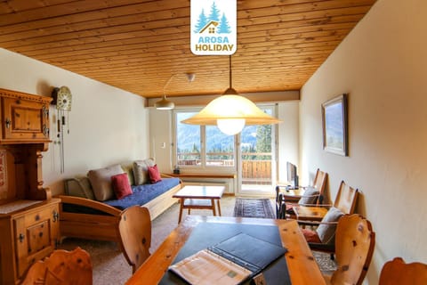 Living room, Mountain view