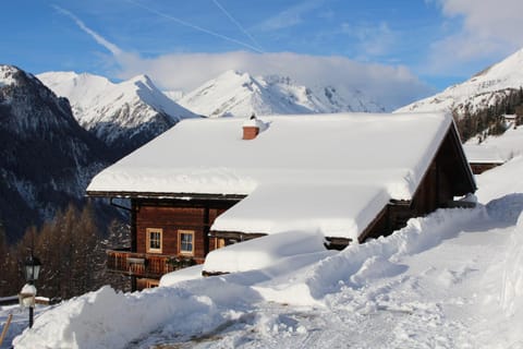 Property building, Natural landscape, Winter