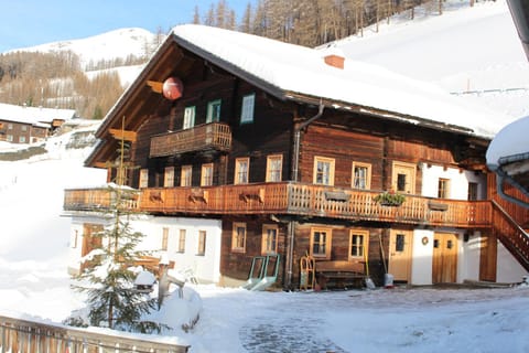 Property building, Natural landscape, Winter