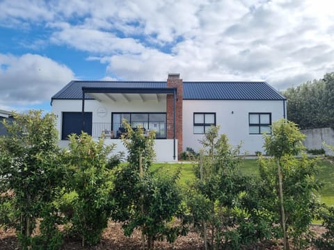 Property building, Garden view
