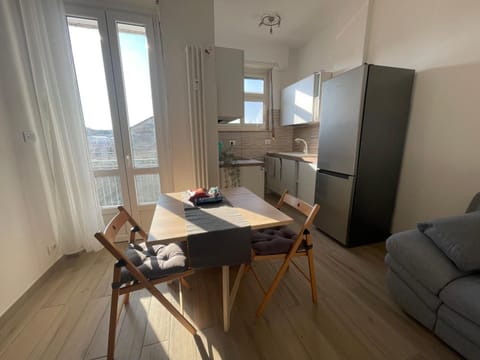 Kitchen or kitchenette, kitchen, kitchen