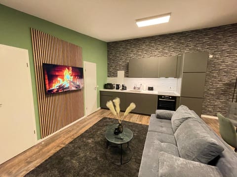 TV and multimedia, Kitchen or kitchenette, Living room