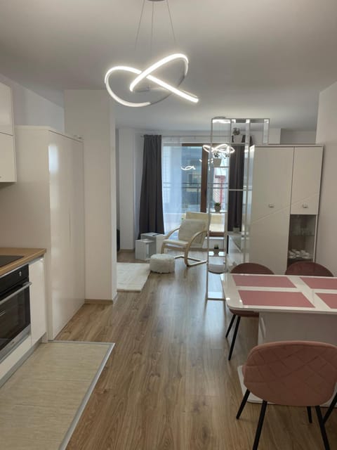 Kitchen or kitchenette, Dining area, kitchen