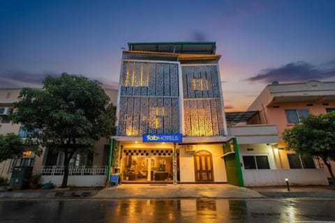 Property building, Facade/entrance