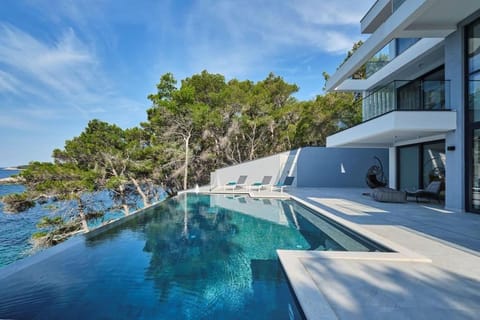 Fabulous Villa Sansarea with a pool near the sea Villa in Dubrovnik-Neretva County