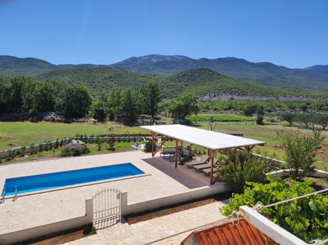 Spring, Day, Natural landscape, Mountain view, Pool view, Swimming pool, sunbed