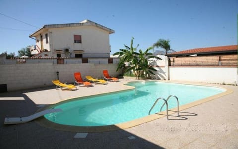 Property building, Swimming pool