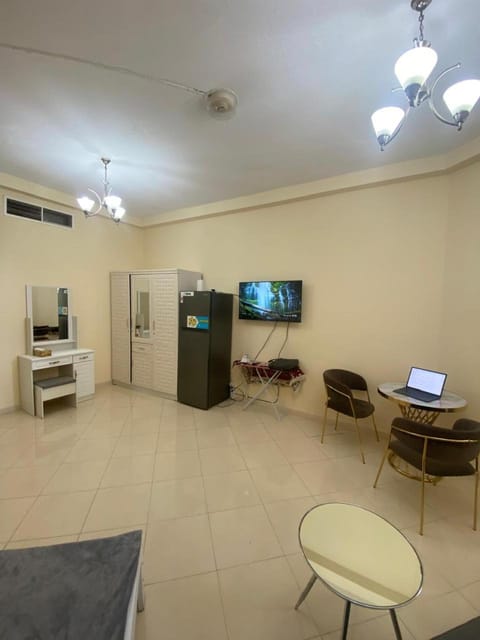 TV and multimedia, air conditioner