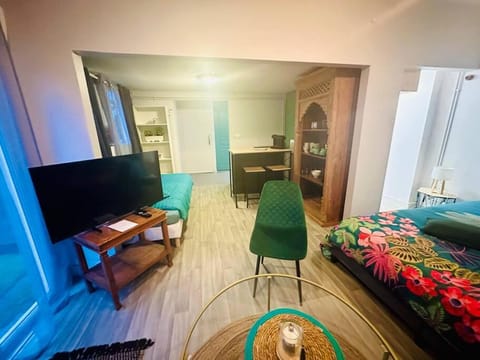 Studio indépendant avec jardin Chalet in Tours