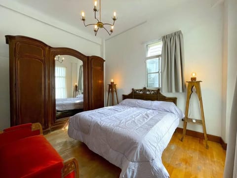 Bed, Photo of the whole room, Bedroom, wardrobe