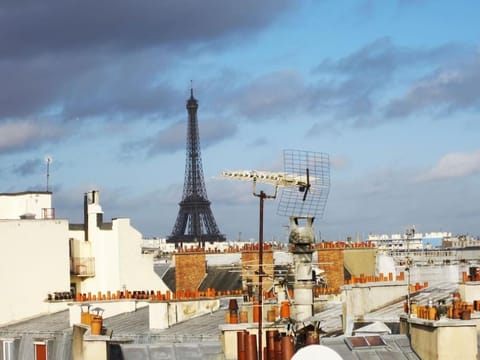 View (from property/room), City view
