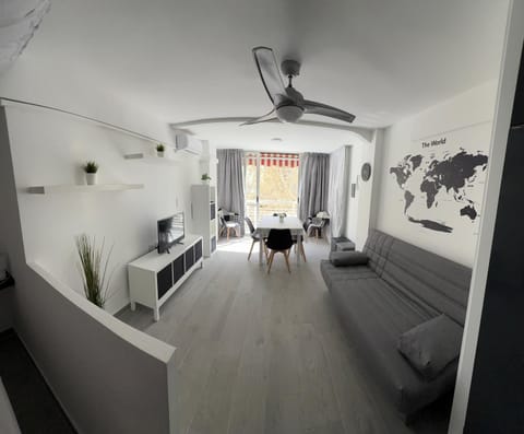 Lounge or bar