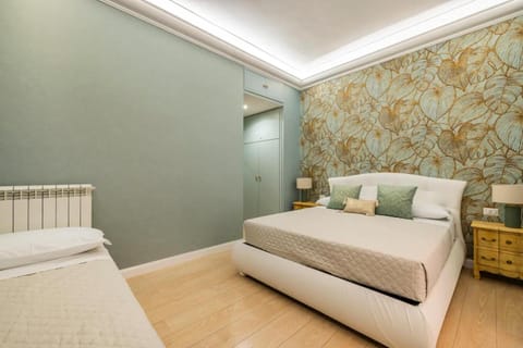 Bed, Bedroom, internet