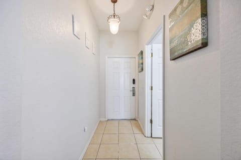 Cozy Stylish Townhome House in Four Corners