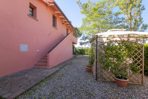 Facade/entrance, Garden