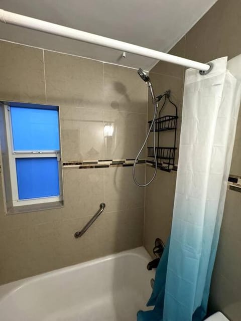 Spacious Home in Florida Villa in Hollywood