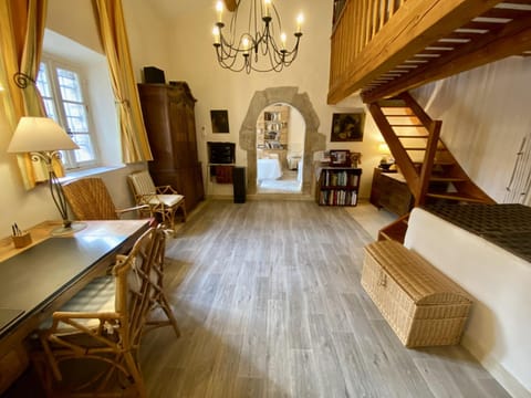 Mas de Veroncle, piscine et quiétude à Gordes Farm Stay in Gordes